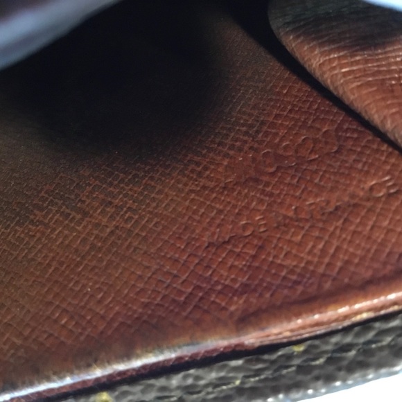 Sold Louis Vuitton Bifold Wallet & coin pocket Brown, made in France, date code - Picture 13 of 16